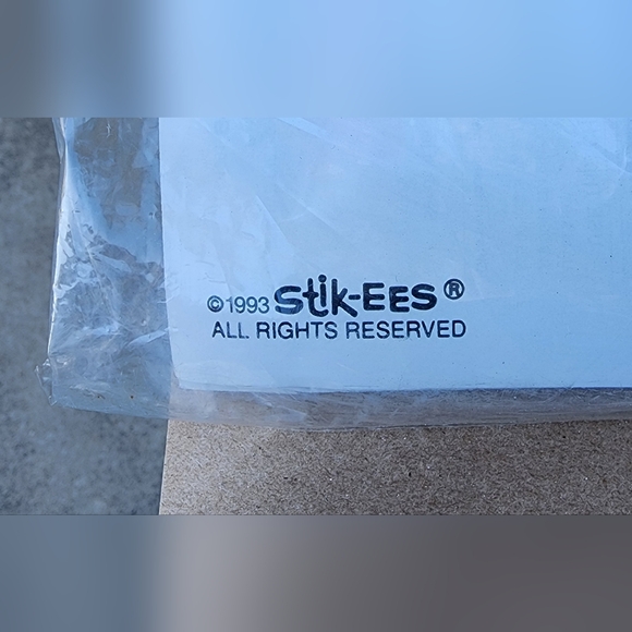 Stik-ees Plastic Decal Reusable Clings to Windows ZZ Teddy Valentine - Picture 2 of 12